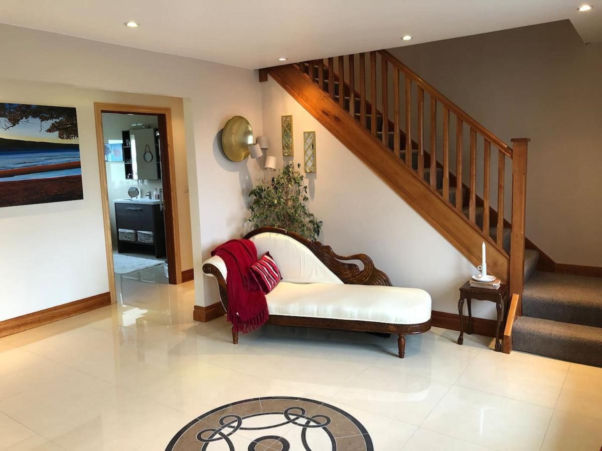 Connemara. 3 Bedroom, 8 Bed, Holiday Home Γκάλγουεϊ Εξωτερικό φωτογραφία
