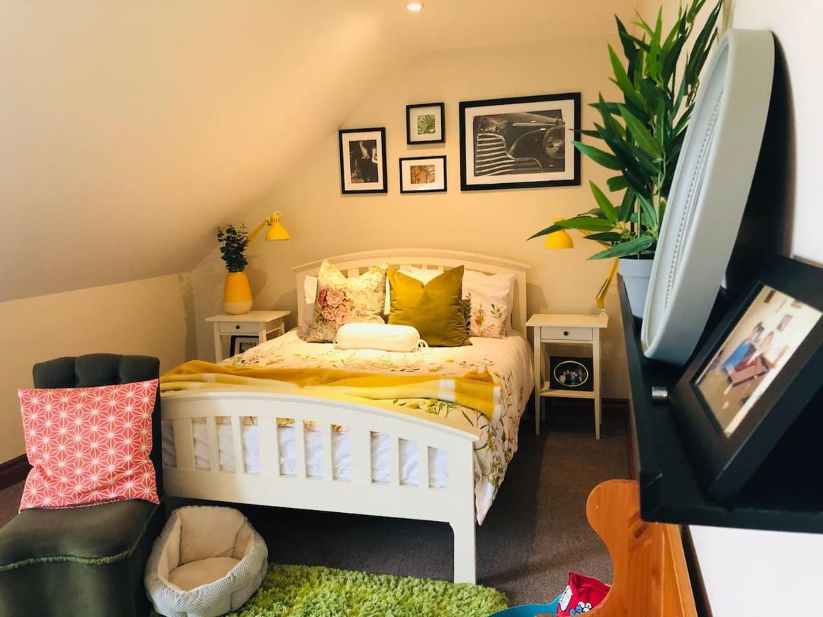Connemara. 3 Bedroom, 8 Bed, Holiday Home Γκάλγουεϊ Εξωτερικό φωτογραφία
