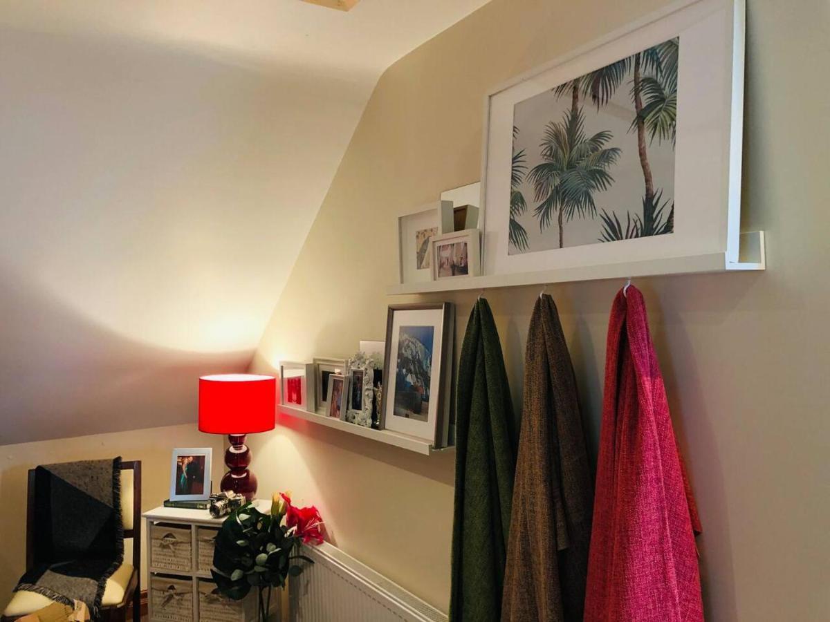 Connemara. 3 Bedroom, 8 Bed, Holiday Home Γκάλγουεϊ Εξωτερικό φωτογραφία