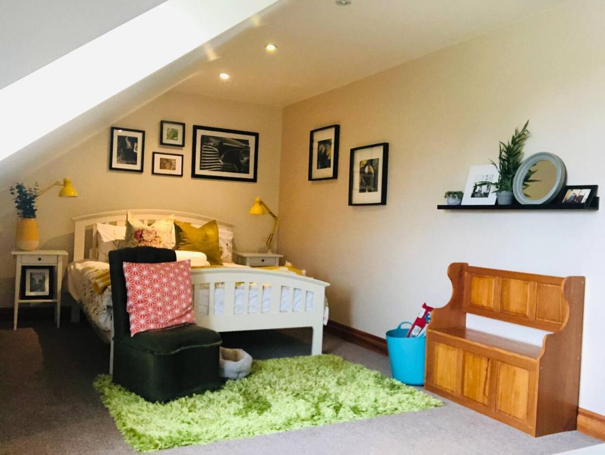 Connemara. 3 Bedroom, 8 Bed, Holiday Home Γκάλγουεϊ Εξωτερικό φωτογραφία